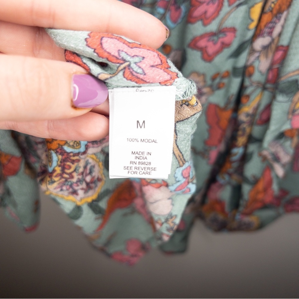 Haute Hippie Tribe Karen Floral Printed Flutter-Sleeve Blouse - Picture 9 of 9